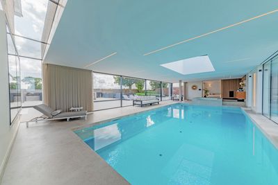 Elektrisch bediende gordijnsystemen, SG 5600, Polyflax, Private Spa, Kent, United Kingdom
