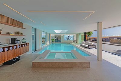 Elektrisch bediende gordijnsystemen, SG 5600, Polyflax, Private Spa, Kent, United Kingdom