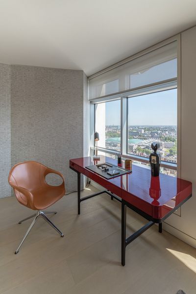 Roller Blind Systems, SG 4960, Multiscreen 1-10%, Centre Point, London, United Kingdom, Recess