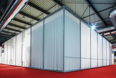 Gordijnsystemen, Colorama 1, Room shot "Vitra Booth"